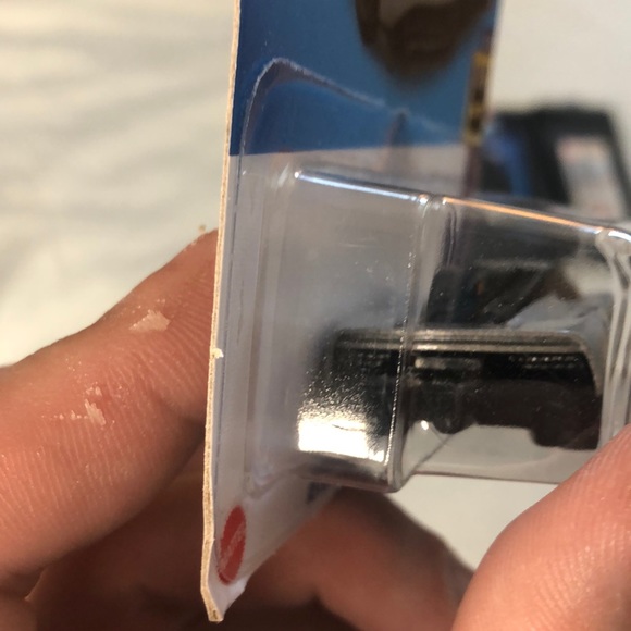 007 Aston Martin Valhalla Concept - Picture 6 of 7